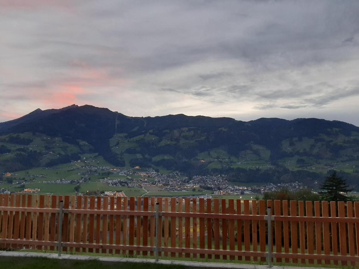 Apart Leonie Hart im Zillertal Eksteriør bilde